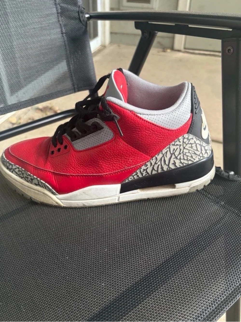 Air Jordan 3 Red Cement size 11 Men